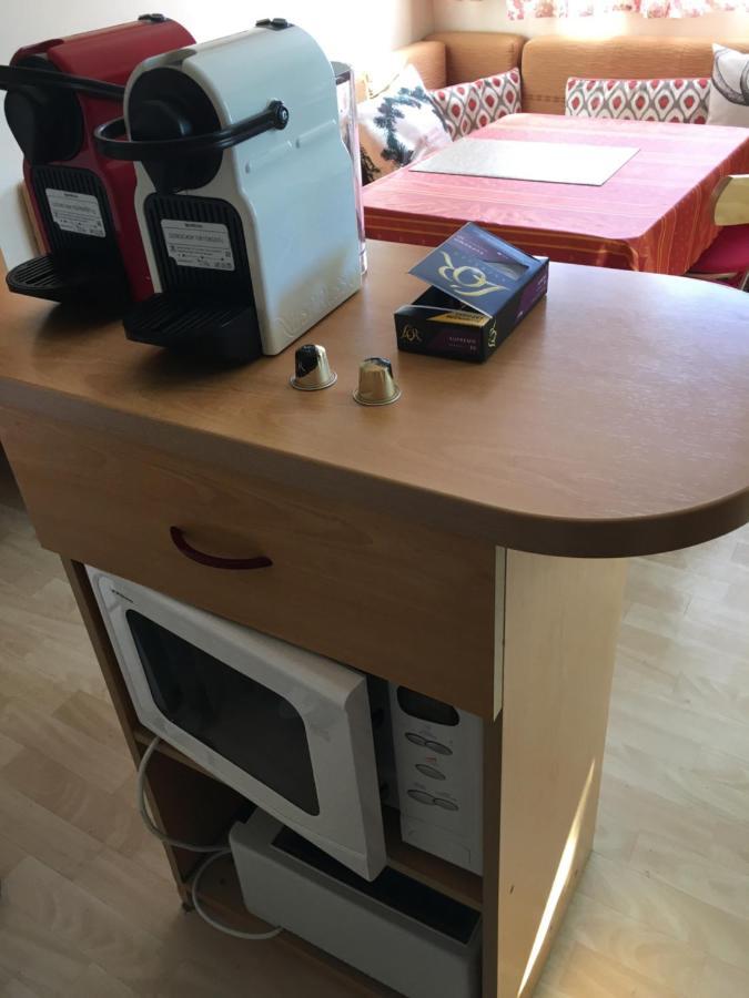 Mobile Home Avec Parking Chorges Bagian luar foto