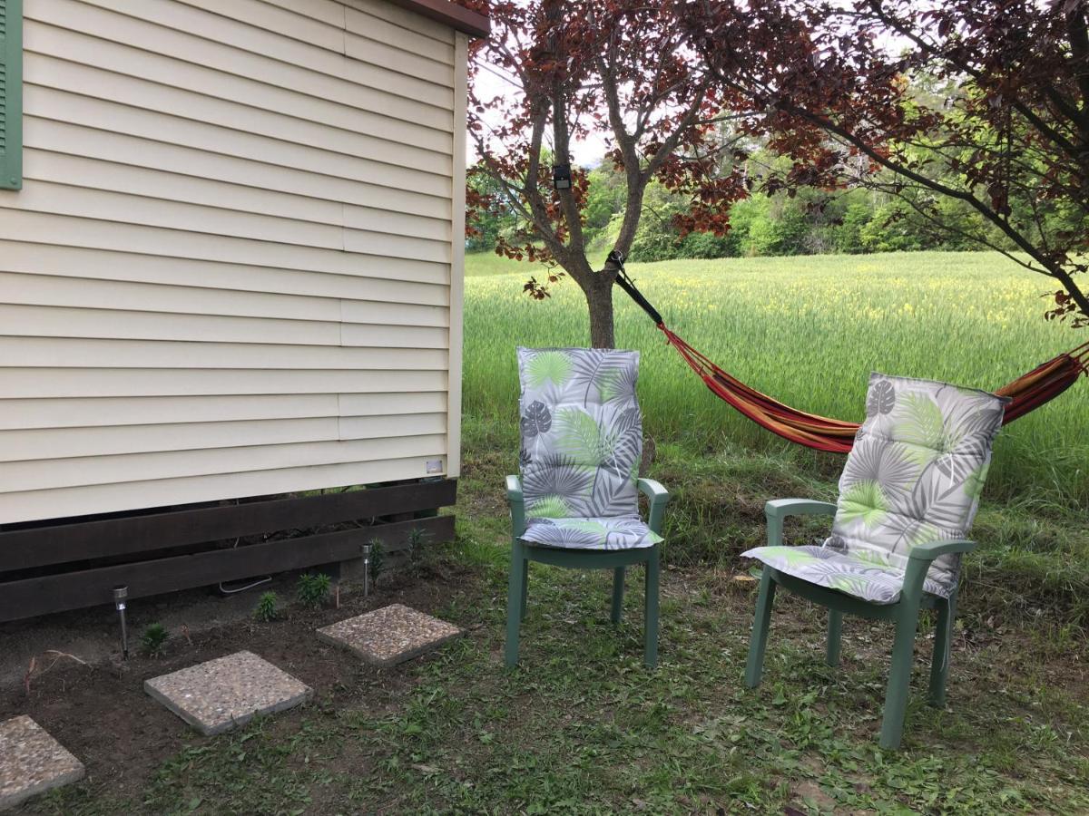 Mobile Home Avec Parking Chorges Bagian luar foto